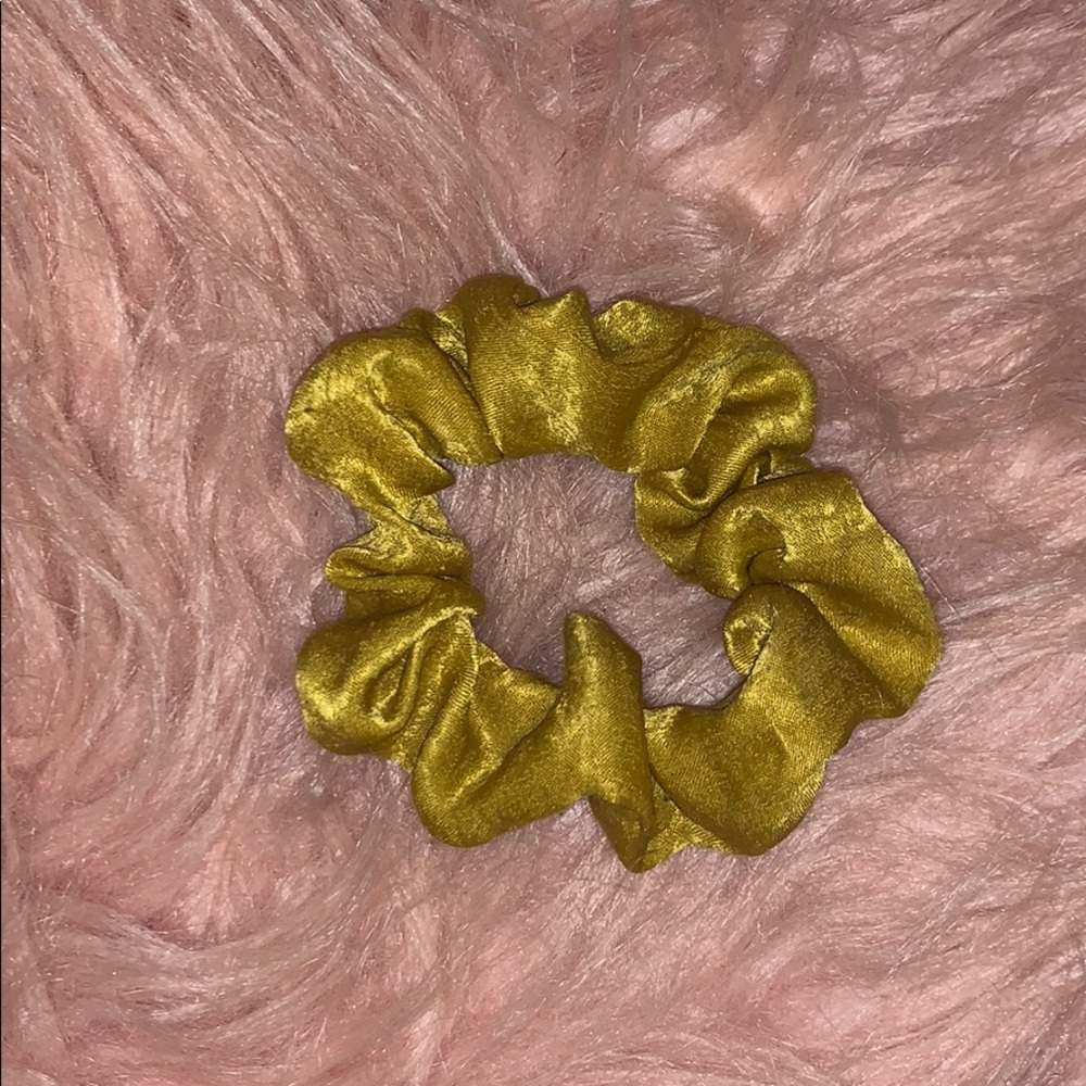 Scrunchie Bundle - Picture 2 of 7
